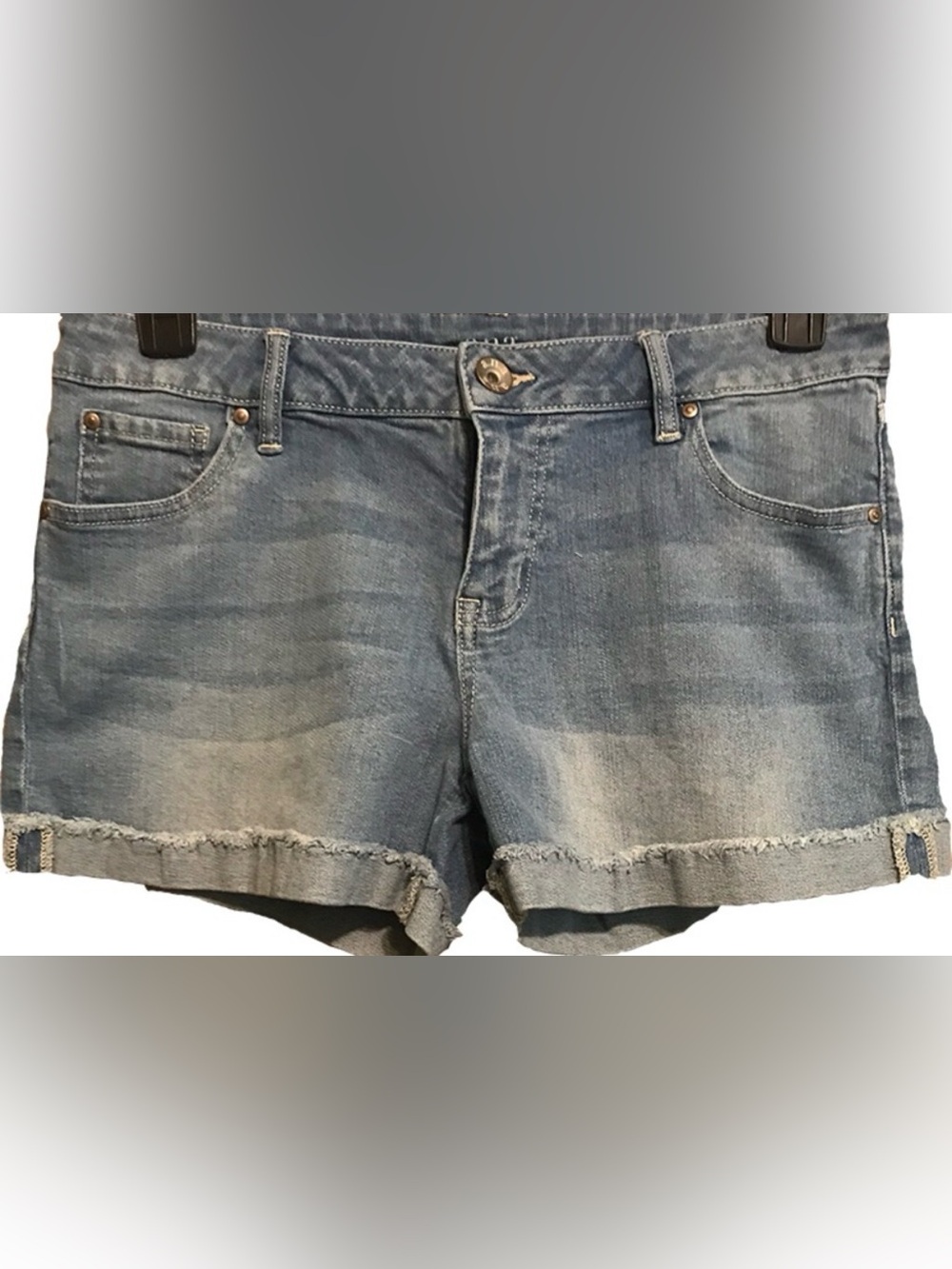 a.n.a Light Wash Cuffed Denim Shorts - Frayed Hem - Women’s Size 6